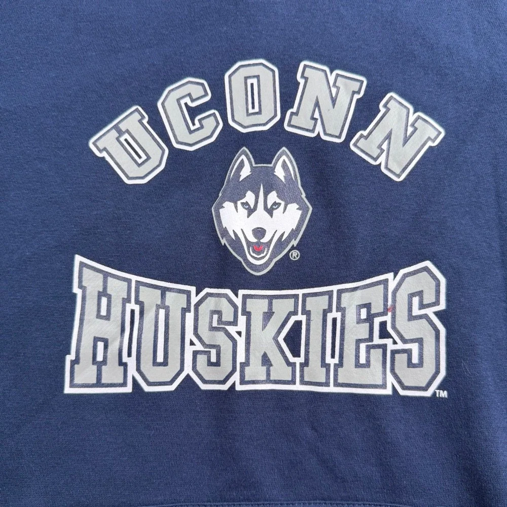 UConn Huskies Kids Navy Blue Pullover Hoodie XL 18/20 NWT sweatshirt streetwear